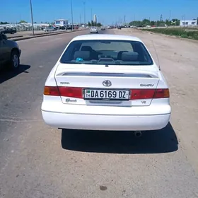 Toyota Camry 1999