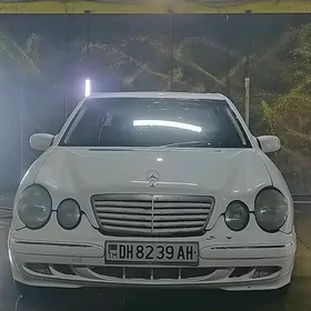 Mercedes-Benz E320 2000