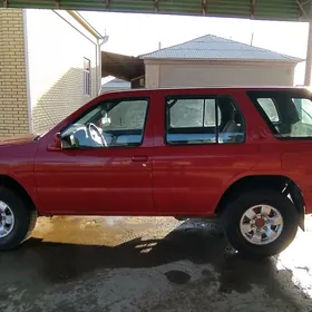 Nissan Pathfinder 1998