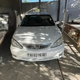 Toyota Camry 2005