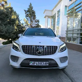 Mercedes-Benz GLE-Class 2017