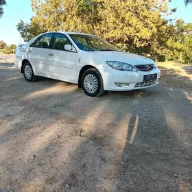Toyota Camry 2004