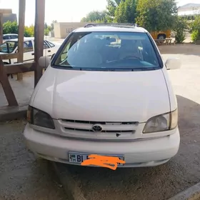 Toyota Sienna 2000