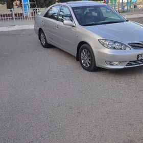 Toyota Camry 2004