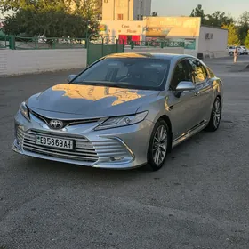 Toyota Camry 2018