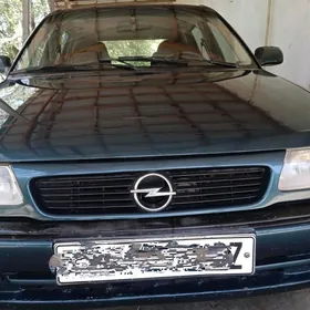 Opel Astra 1998