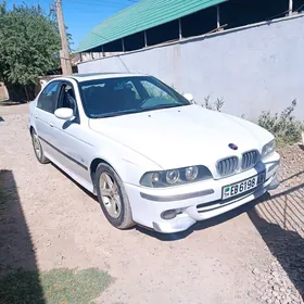 BMW E39 2002