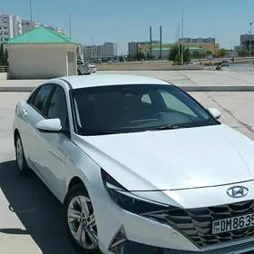 Hyundai Elantra 2021