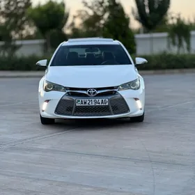 Toyota Camry 2016