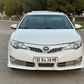 Toyota Camry 2013