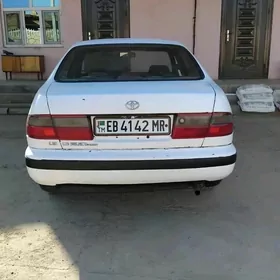 Toyota Corona 1995