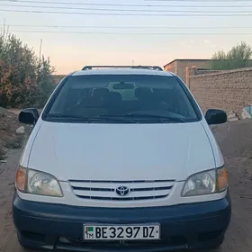 Toyota Sienna 2002