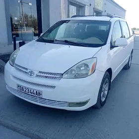 Toyota Sienna 2004