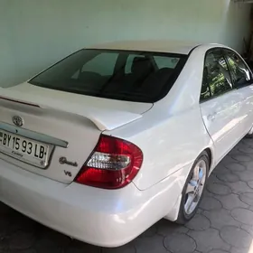 Toyota Camry 2004