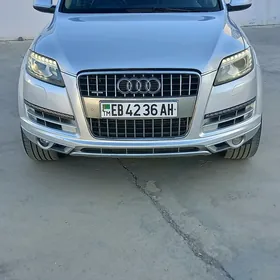 Audi Q7 2012