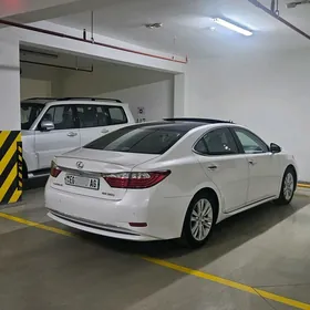 Lexus ES 350 2015