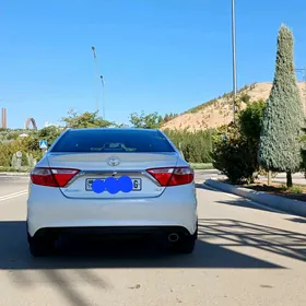 Toyota Camry 2016