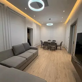  Arenda Olimpiskiÿ Hi tec