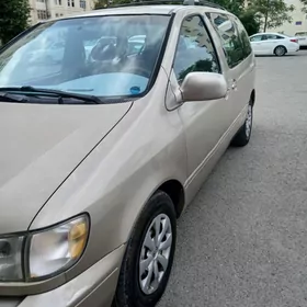 Toyota Sienna 2000