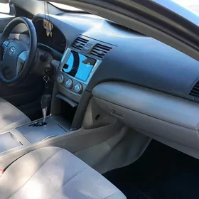 Toyota Camry 2011
