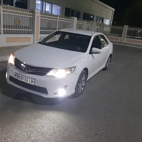Toyota Camry 2012