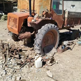 MTZ T-28 1982