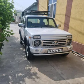 Lada Niva 2011
