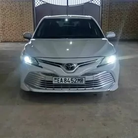 Toyota Camry 2020
