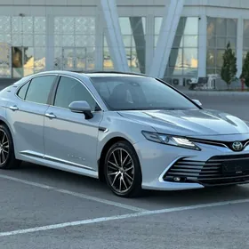 Toyota Camry 2022