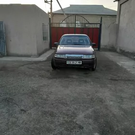 Opel Vectra 1990