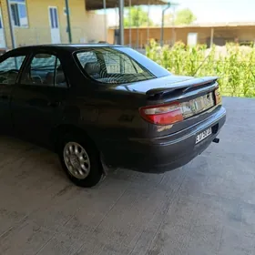 Toyota Carina 1995