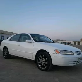 Toyota Camry 1997