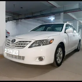 Toyota Camry 2011