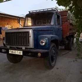 Gaz 53 1990