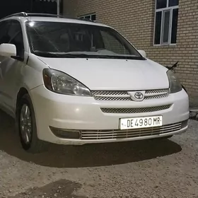 Toyota Sienna 2004