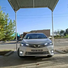 Toyota Corolla 2015