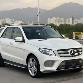 Mercedes-Benz GLE-Class 2017