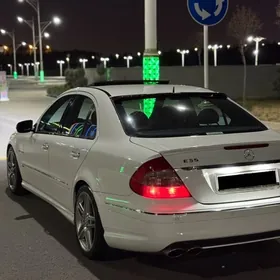 Mercedes-Benz E500 2003