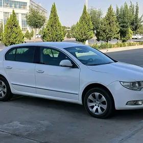 Skoda Superb​ 2010