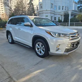 Toyota Highlander 2016