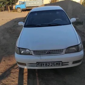 Toyota Corona 1995
