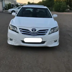 Toyota Camry 2011
