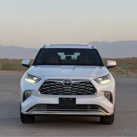 Toyota Highlander 2022