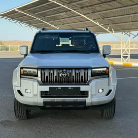 Toyota Land Cruiser Prado 2025