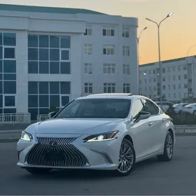 Lexus ES 350 2019