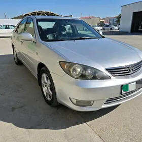Toyota Camry 2004