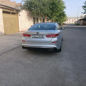 Kia Optima 2020