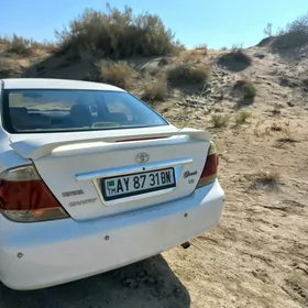 Toyota Camry 2004