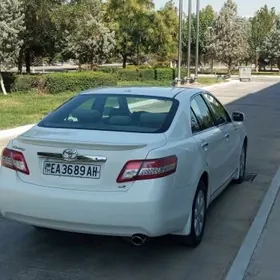 Toyota Camry 2010