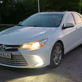 Toyota Camry 2015